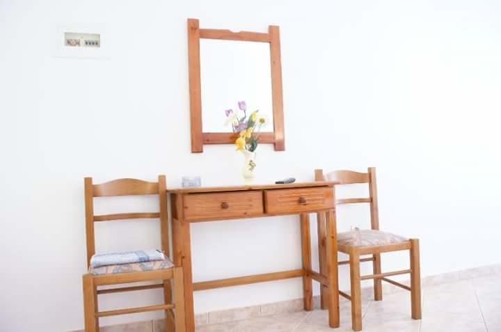 Santas Rooms Asprogerakata 外观 照片